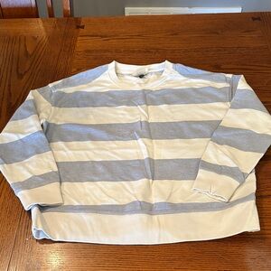 Women’s universal thread shirt size large